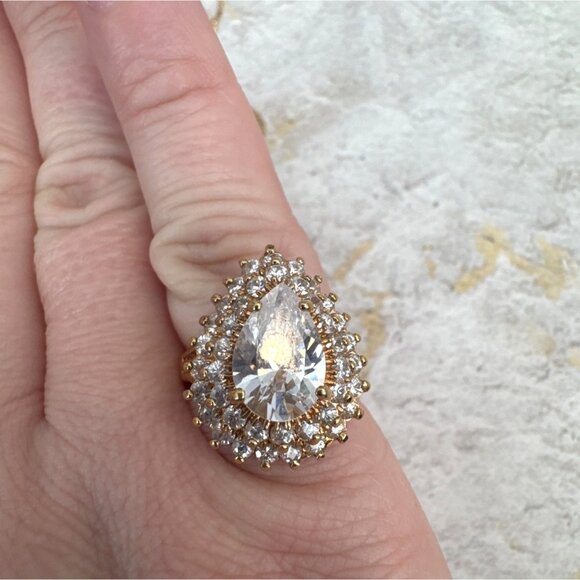 Vintage Pear Shaped Jewelry Set Ring Size 6.75 and Necklace Gift 14K HGE LIND - Picture 7 of 7